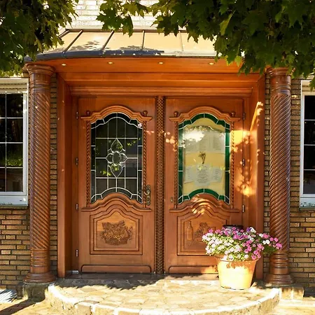 Schuenemann Hotell 4*